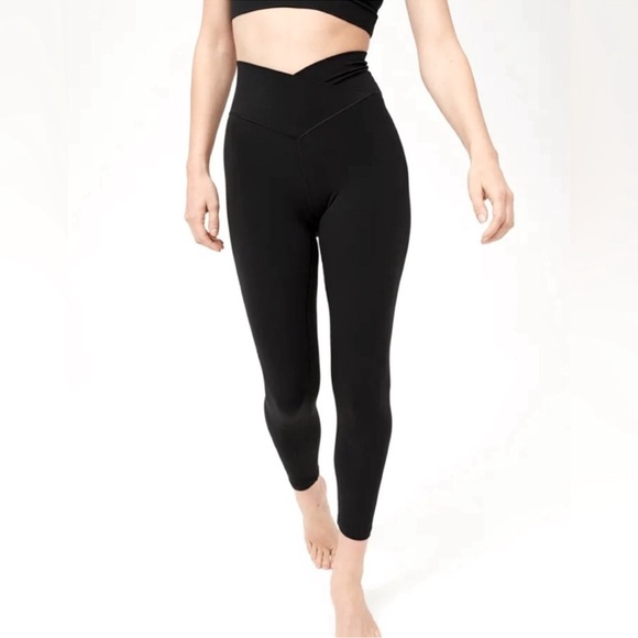 Aries Pants - Arie NWT black faux leather offline leggings